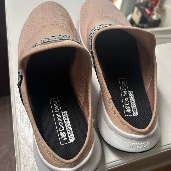 New balance slip on sneakers. - Picture 3 of 4